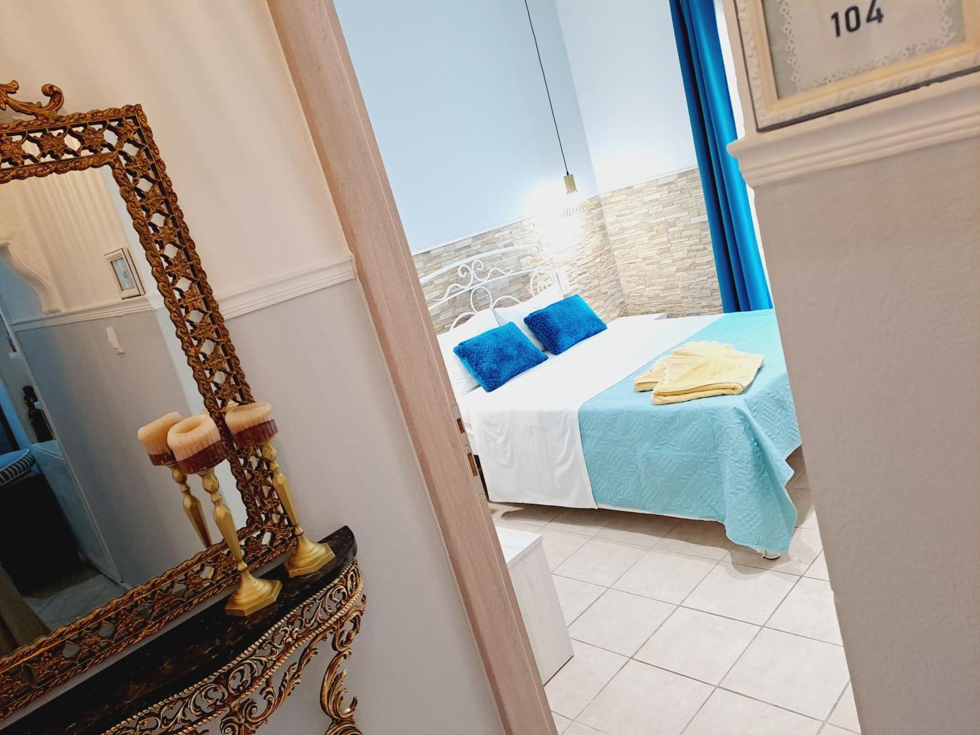 Kastro Hotel *